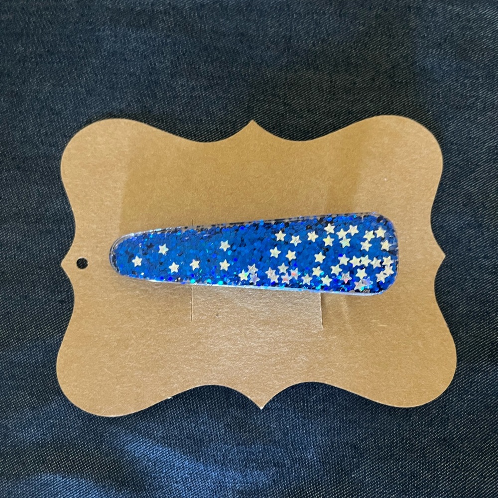 Handmade Resin Clip, navy glitter with stars